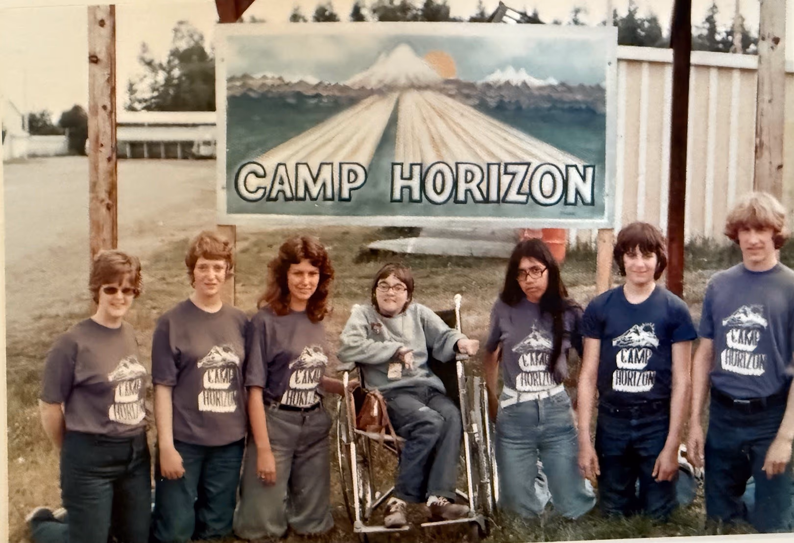 campers in front of a Lions Camp Horizon sign