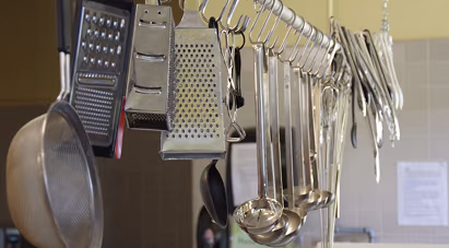 utensils in the lions camp horizon kitchen
