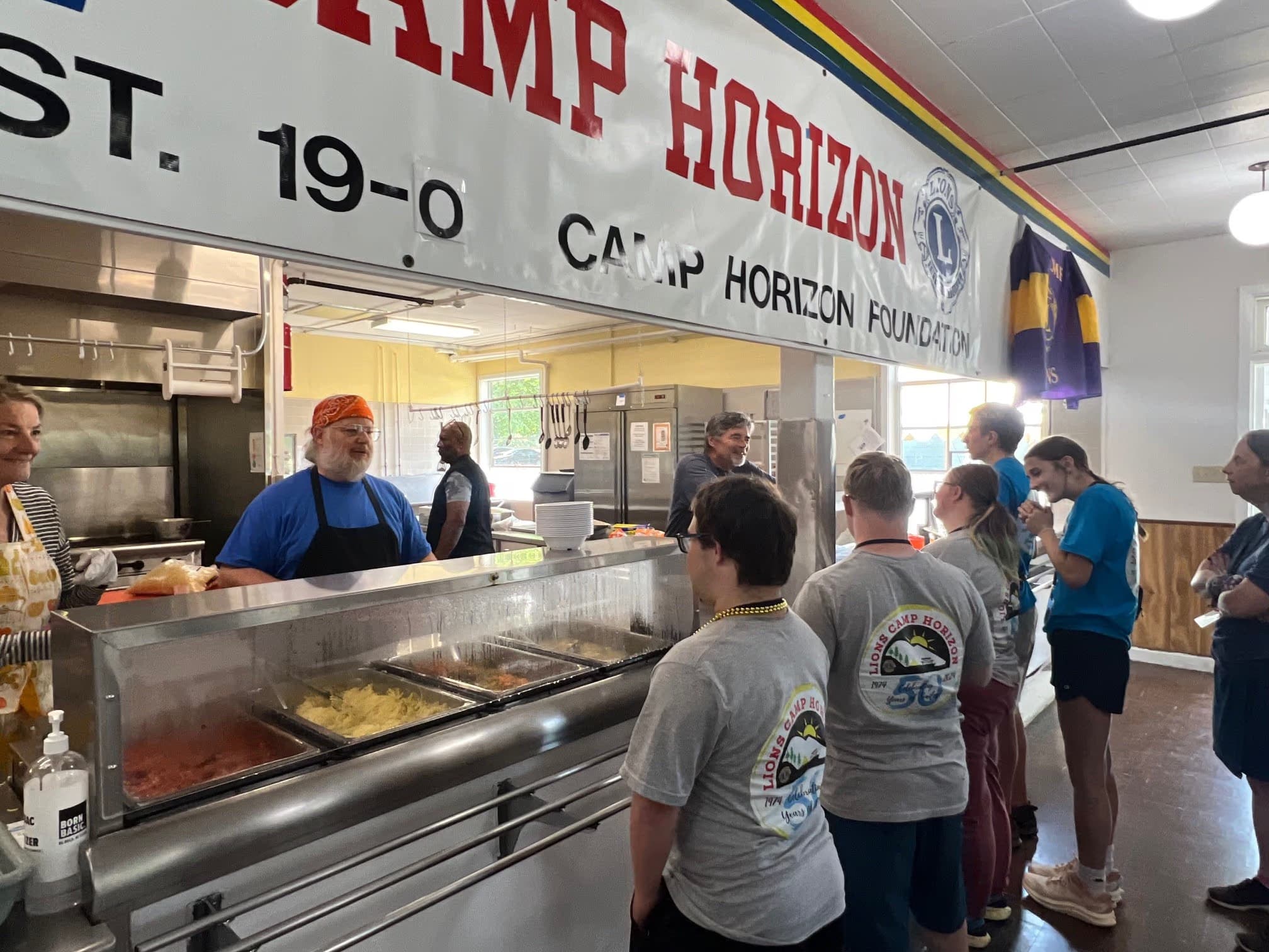 kitchen volunteer photo